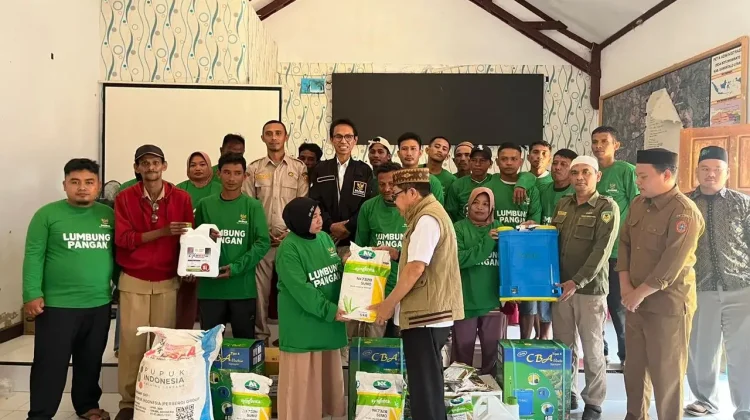 BAZNAS Salurkan Bantuan Sarana Pertanian ke Petani Gorut