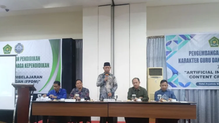 Kaswad Sartono Tekankan Penguatan Karakter Guru Hadapi Era Digital