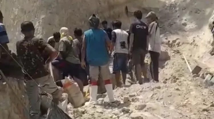 Tiga Warga Tertimbun Longsor di Buliide, Seluruh Korban Selamat