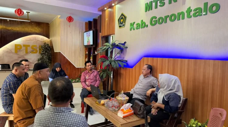 Kemenag Kabgor Pantau Seleksi CBT dan Wawancara Madrasah