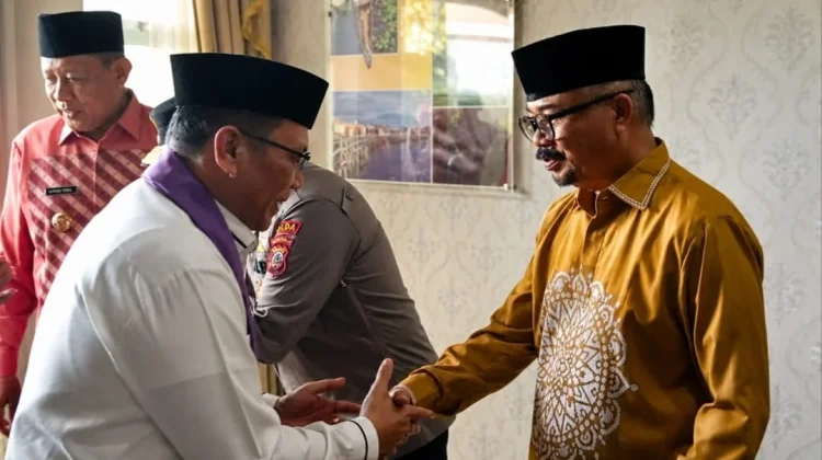 Ketua DPRD: Adat Mopotilolo Bentuk Penghormatan Kepada Pejabat Baru di Gorontalo
