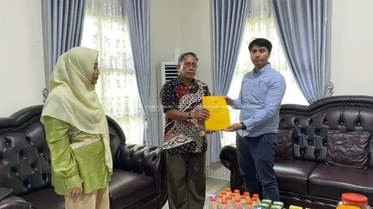 Sekda Gorut Hadiri Exit Meeting Audit LKPD 2025