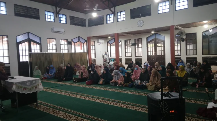 Sedekah subuh mengetuk pintu lagit mengundang doa malaikat