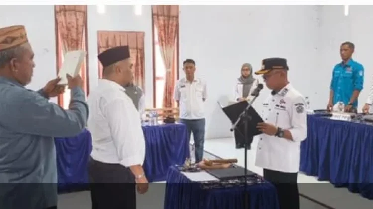 Wabup Pohuwato Lantik PAW BPD Desa Pohuwato Timur