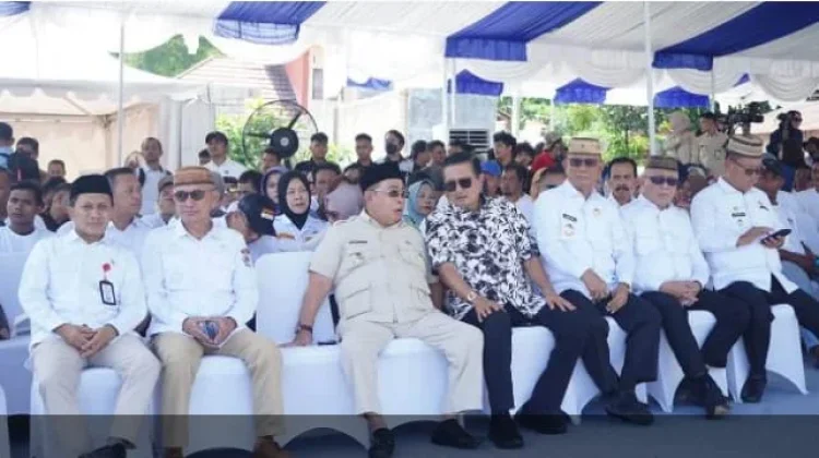 Bupati Pohuwato Hadiri Peresmian Kampung Nelayan di Gorontalo