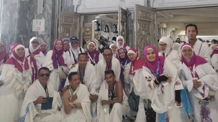 Petugas Kesehatan Kloter 28 UPG Pastikan Jamaah Haji Tetap Sehat Selama Ibadah