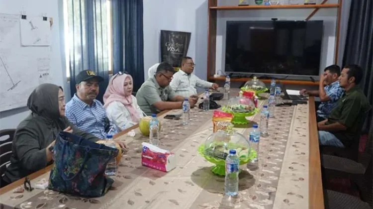 Kunjungan Komisi II Fokus Optimalisasi PAD dari Sektor Investasi dan Kehutanan