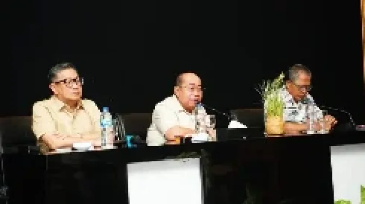 Walikota Gorontalo Tegur Camat dan Lurah Soal Pelayanan Warga
