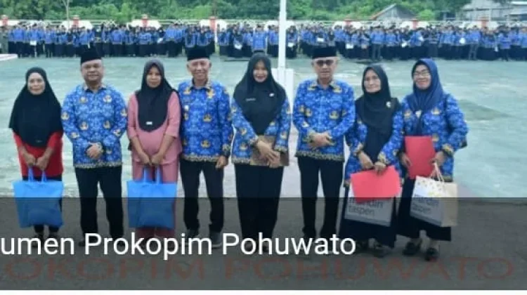 KORPRI Pohuwato Salurkan Sembako untuk Petugas Kebersihan