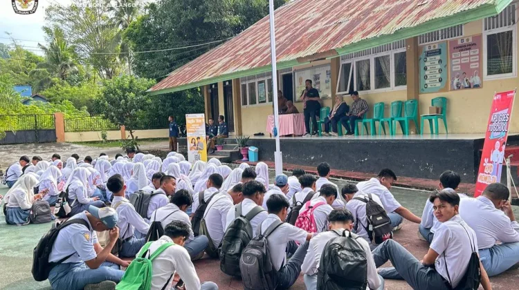 KPU Bone Bolango Perkuat Kesadaran Demokrasi Pemilih Pemula di Sekolah