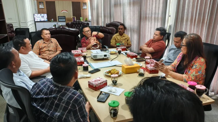 Pemprov Gorontalo Bahas Penyerapan dan Harga Ayam Bersama Pengusaha