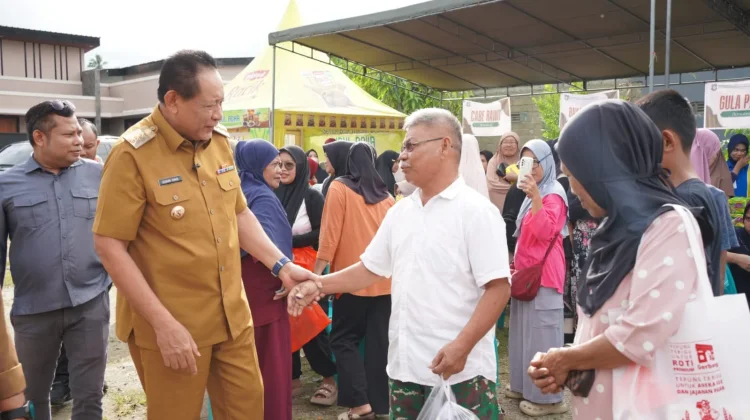 Pasar Murah Bersubsidi Ringankan Beban Warga Dungingi