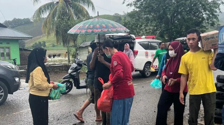Antisipasi Dampak Banjir Biau, Puluhan Nakes Tetap Siaga di Hari Raya Iduladha