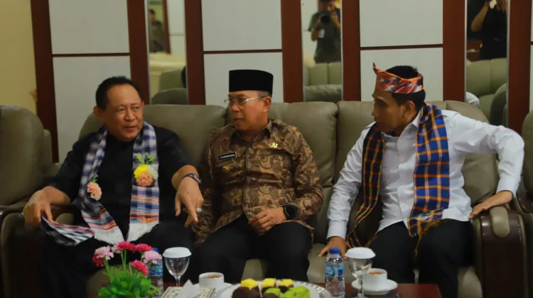 Gusnar Disambut Khusus Gubernur Sultra jelang Penghargaan Daerah Berprestasi