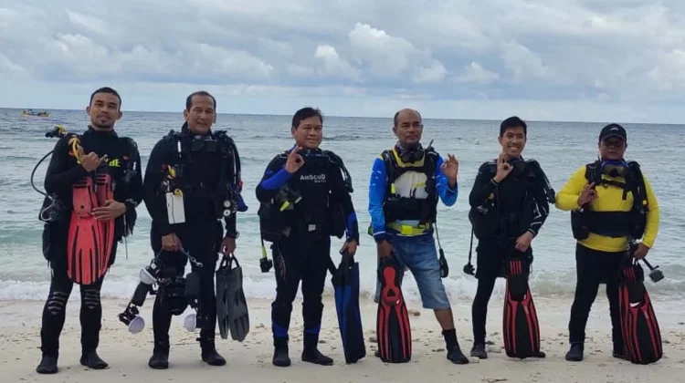 DKP Perkuat Pengelolaan KKPD Melalui Monitoring Biofisik di Teluk Gorontalo