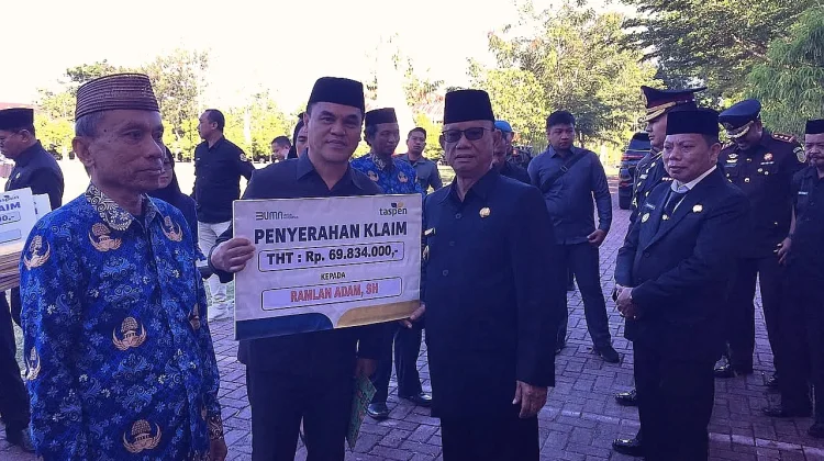Pemkab Bone Bolango Lepas ASN Purna Tugas