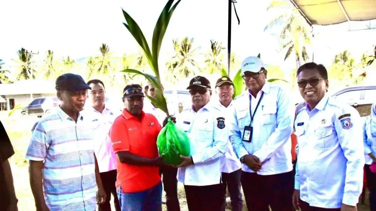 Bupati Gorontalo Pimpin Gerakan Tanam Serentak Program Hilirisasi Perkebunan