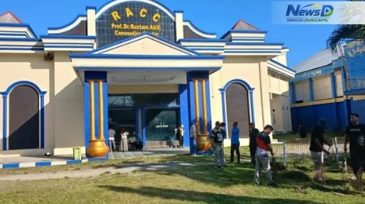 Jelang PENAS XVII, Dinsos Gorontalo Bersihkan Gedung RACC