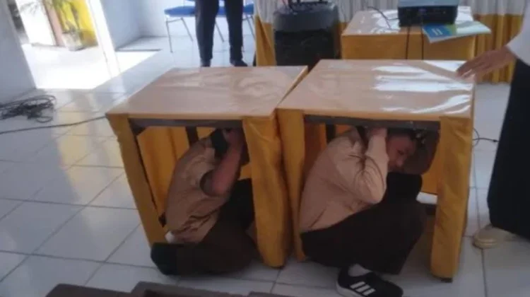 Pemkab Gorut dan BMKG Edukasi Mitigasi Gempa-Tsunami di Pesisir