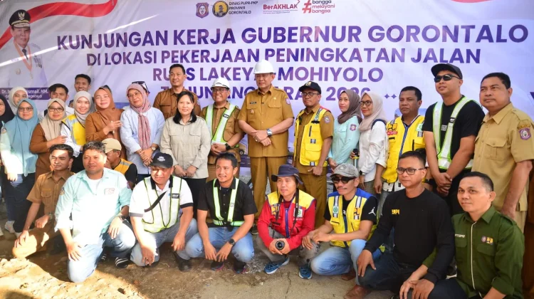 Gubernur Pantau Pekerjaan Peningkatan Ruas Jalan Lakeya-Mohiyolo