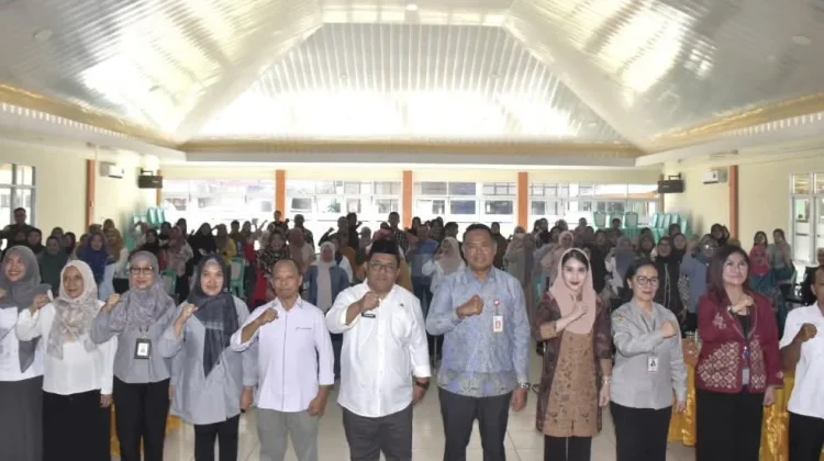 Cegah Pinjol Ilegal Pemerintah Perkuat Literasi Keuangan Masyarakat