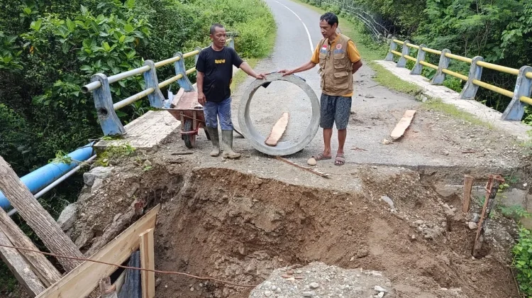 Akses Jalan Suwawa Selatan menuju Kecamatan Botupingge Terputus