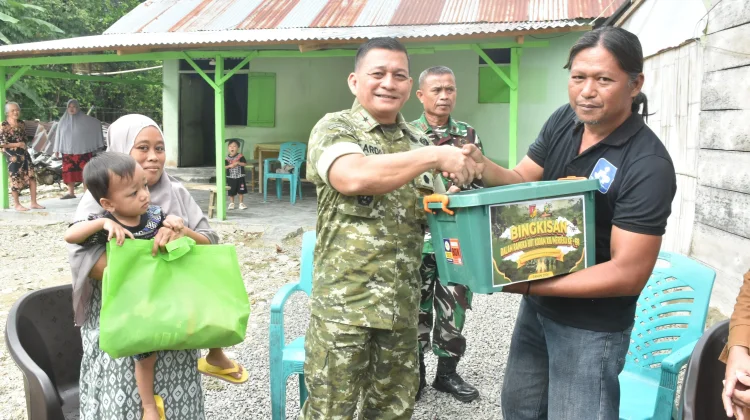 Korem 133/NW Salurkan Tali Asih Sambut HUT ke-68 Kodam XIII/Merdeka