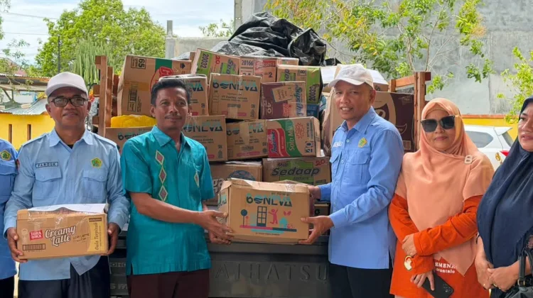 Gunakan Tiga Mobil Pickup, Kemenag Kabgor Salurkan Bantuan Koban Banjir
