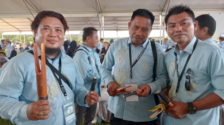 Breaking News: Alat Musik Polopalo Meriahkan Pembukaan Penas Petani dan Nelayan