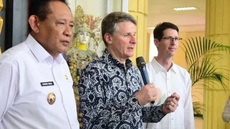 Dubes Australia Beri Selamat Gubernur Gusnar Sukses Gelar PENAS XVII