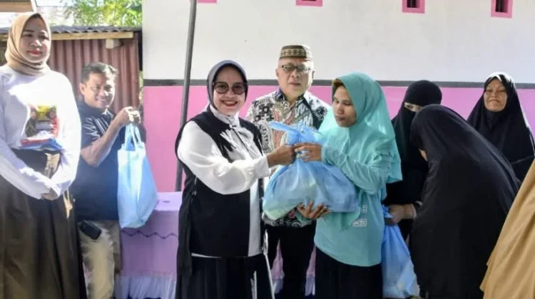 Pemkab Gorontalo Salurkan 3.500 Paket Sembako Bantuan Presiden