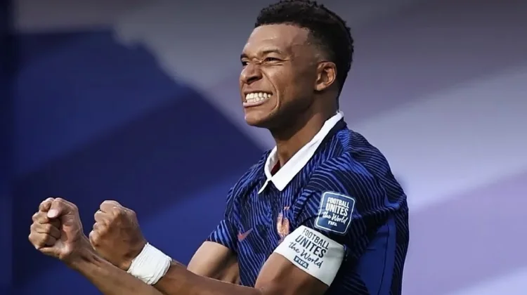 Samai Rekor Messi, Mbappé Bawa Prancis Melenggang Mulus ke 16 Besar