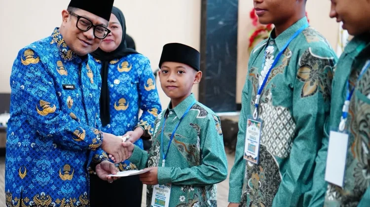 Wawali Indra Gobel Lepas Kafilah MTQ Kota Gorontalo Berprestasi