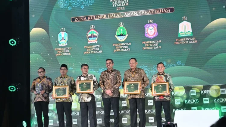 Gubernur Gorontalo Terima Tiga Kategori Anugerah Adinata Syariah 2026