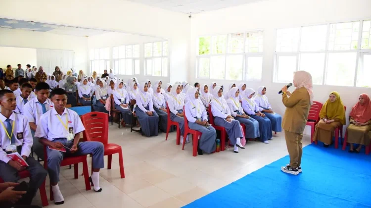 Wagub Idah Bekali Peserta MPLS dengan Motivasi dan Edukasi Bahaya HIV/AIDS