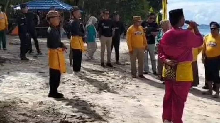 Pemkab Gorut Benahi Fasilitas Wisata Duyonumo