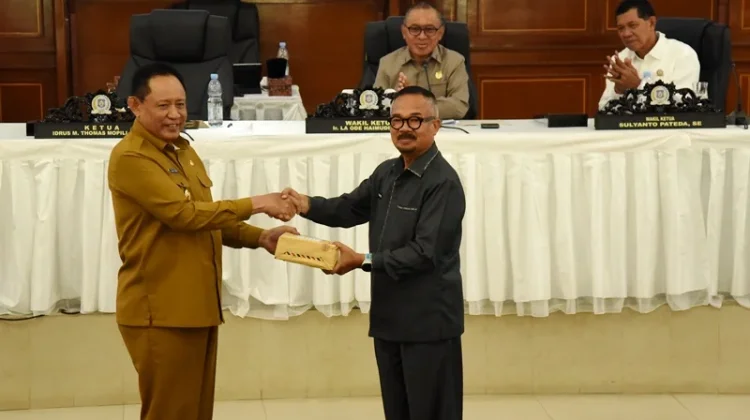 Gubernur Gorontalo Sampaikan KUA-PPAS APBD 2027 pada Rapat Paripurna DPRD