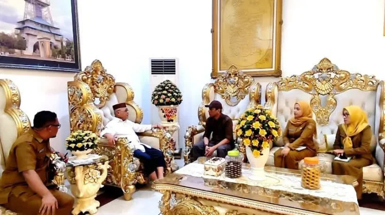 Bupati Sofyan Sambut Baik Gagasan Pembangunan Patung Alm. Rachmat Gobel
