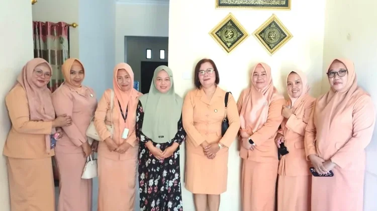 DWP KemenHAM Sulteng Jenguk Anggota Pasca-operasi