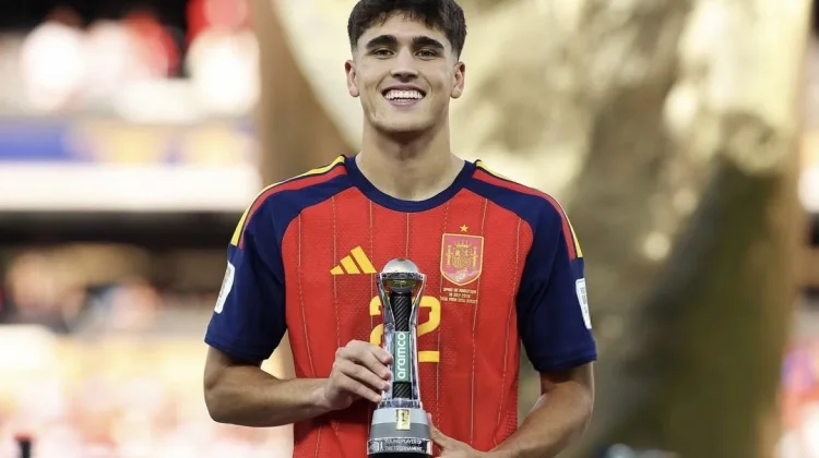 Tembok Muda Piala Dunia, Pau Cubarsi Raih FIFA Young Player Award Piala Dunia 2026
