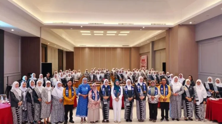 Penguatan Peran Bidan untuk Turunkan AKI dan AKB