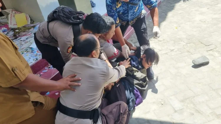 Laporan Call Center 110, Polsek Telaga Evakuasi ODGJ dari Masjid