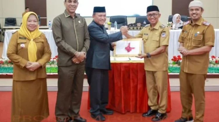 Pemkab dan DPRD Pohuwato Bahas 10 Ranperda Strategis  RRI.CO.ID, Gorontalo – Pemerinta