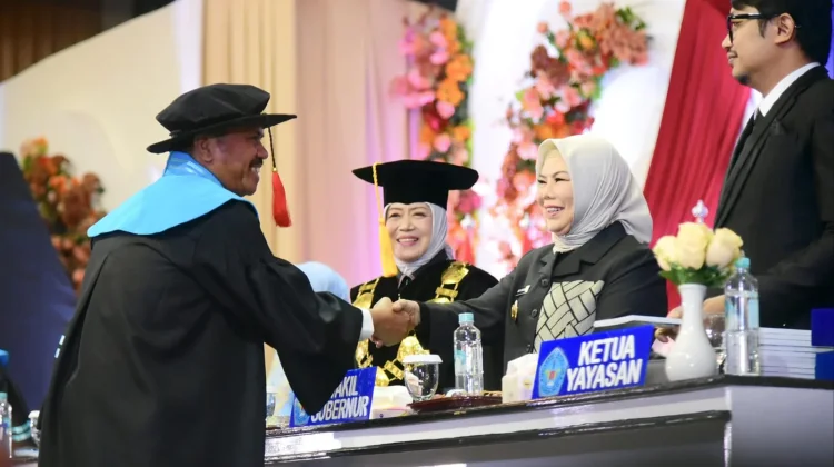 Wagub Gorontalo Motivasi Wisudawan Unisan