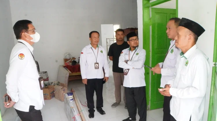 Kanwil Kemenag Gorontalo Monitoring Pembangunan KUA Bulawa