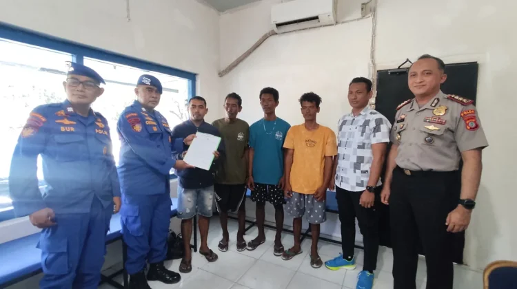 Ditpolairud Polda Gorontalo Serahkan Tiga Korban Hanyut Asal Taliabu