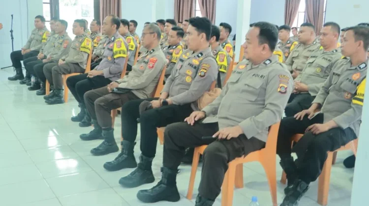 Bhabinkamtibmas Boalemo Diperkuat Jaga Keamanan hingga Desa