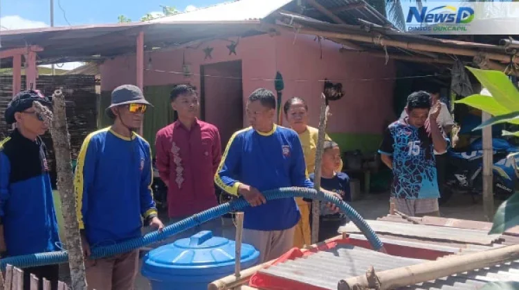 Dinsosdukcapil Salurkan Air Bersih untuk 785 Warga Terdampak Kekeringan