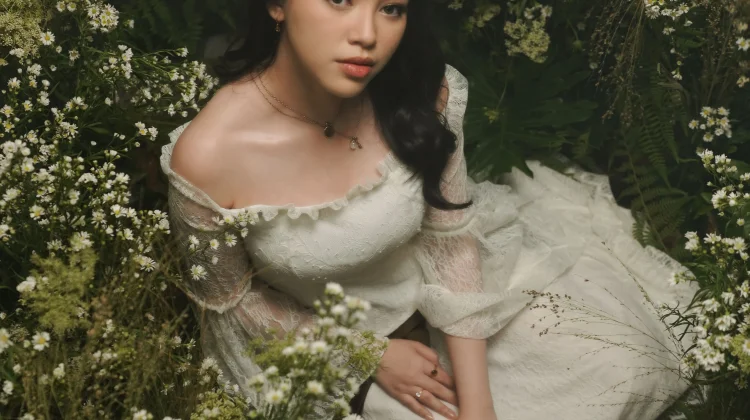 Anneth Rilis Sembunyi dari Bumi