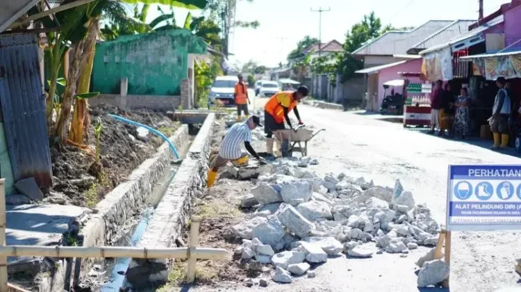 Bertahun-tahun Rusak, Jalan Taman Buah Akhirnya Diperbaiki